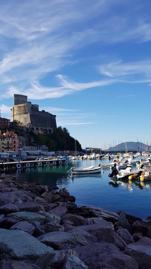 Golfo Dei Poeti Apartment ليريسي المظهر الخارجي الصورة